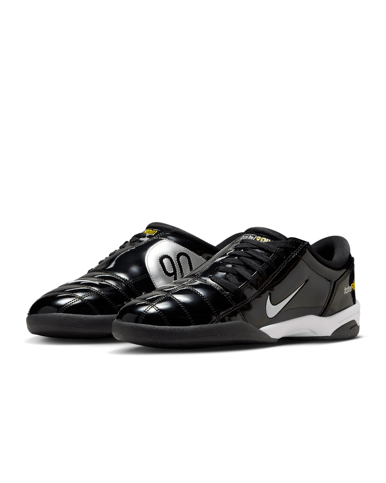 NIKE公式】トータル 90 'Black and White' (HJ9351-001 / T90 SP